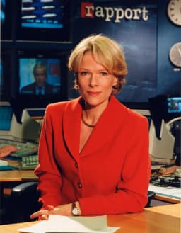 Ulla-Carin Lindquist i TV-studion.
